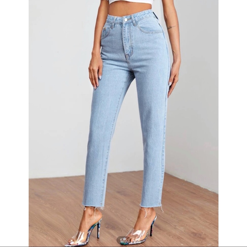 High Waisted Light-Wash Raw Hem Jeans